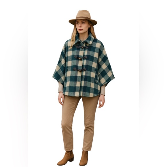 Last Kiss Plaid Toggle Cape Coat  Large - Picture 1 of 10